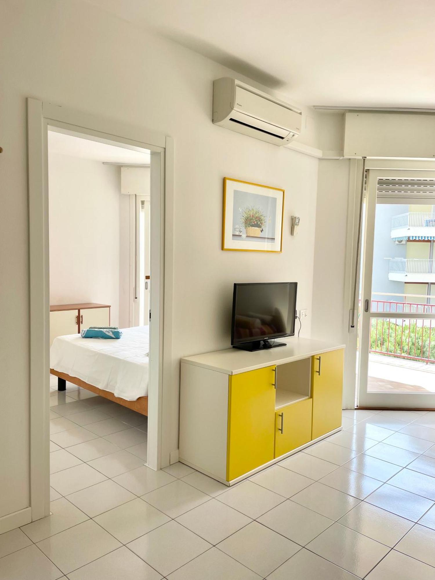 Residence Cristallo 4H Lignano Sabbiadoro Extérieur photo